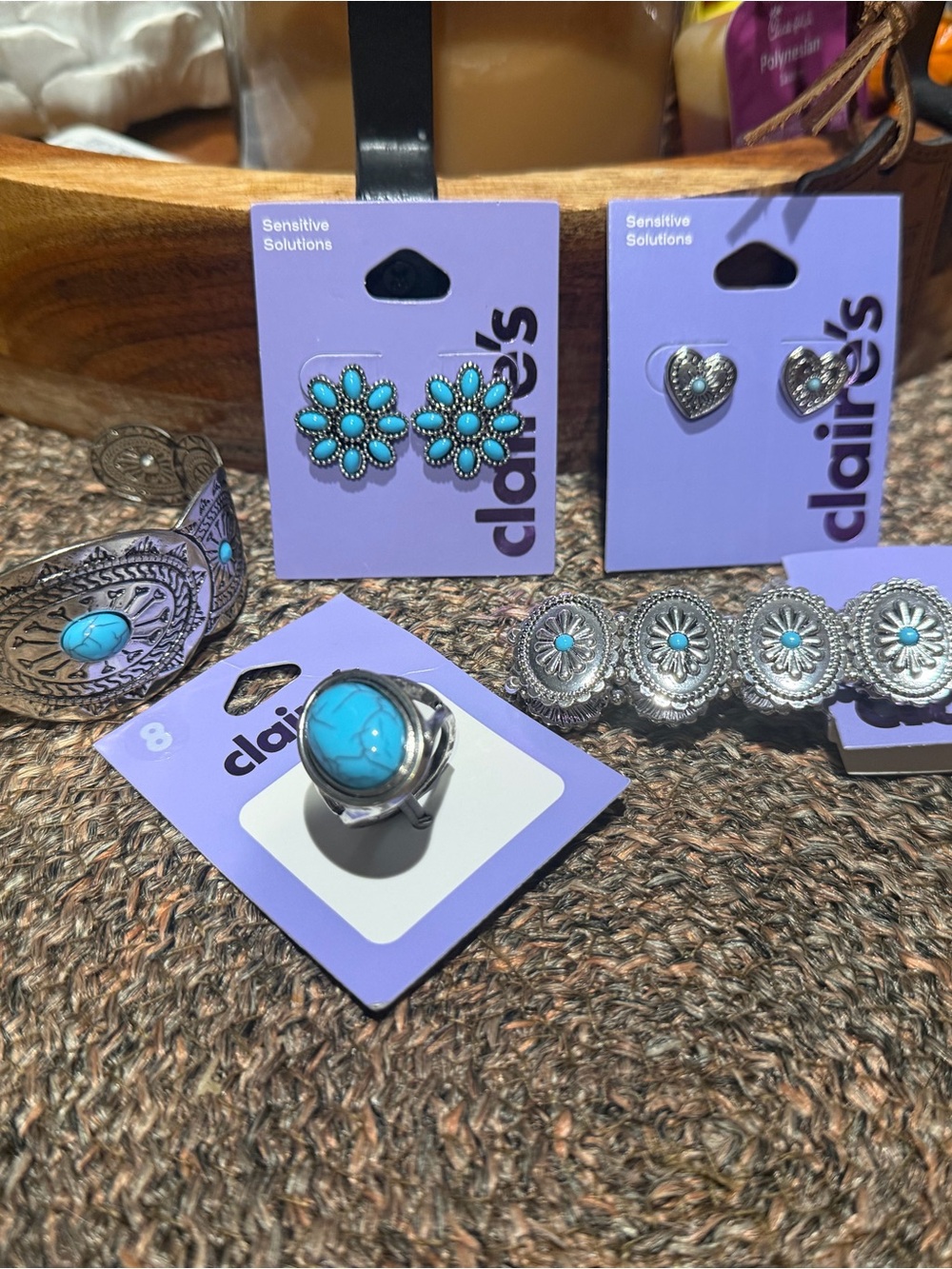 Claire’s turquoise jewelry set